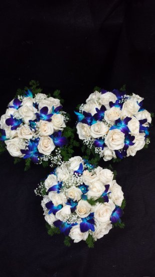 White Roses, Blue Orchids & Baby's Breath Set - Click Image to Close