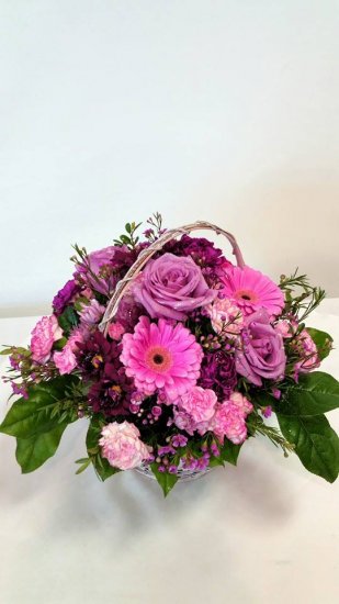 1 basket of cheery flowers - Click Image to Close